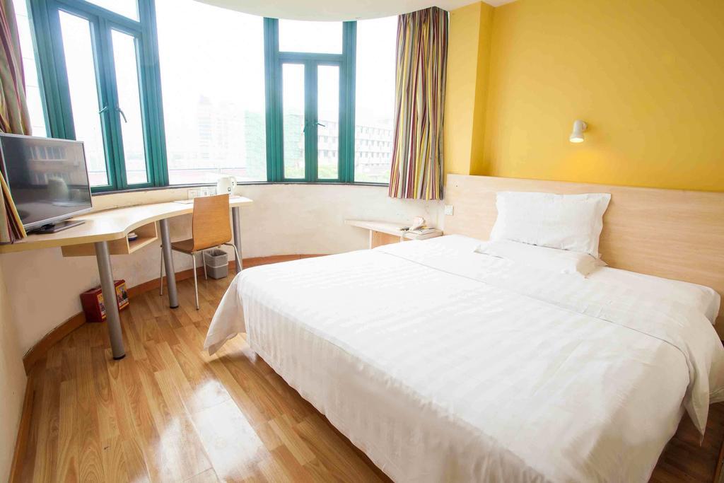 7Days Inn Changsha Xiangjiazhong Road Kaifu Temple 部屋 写真